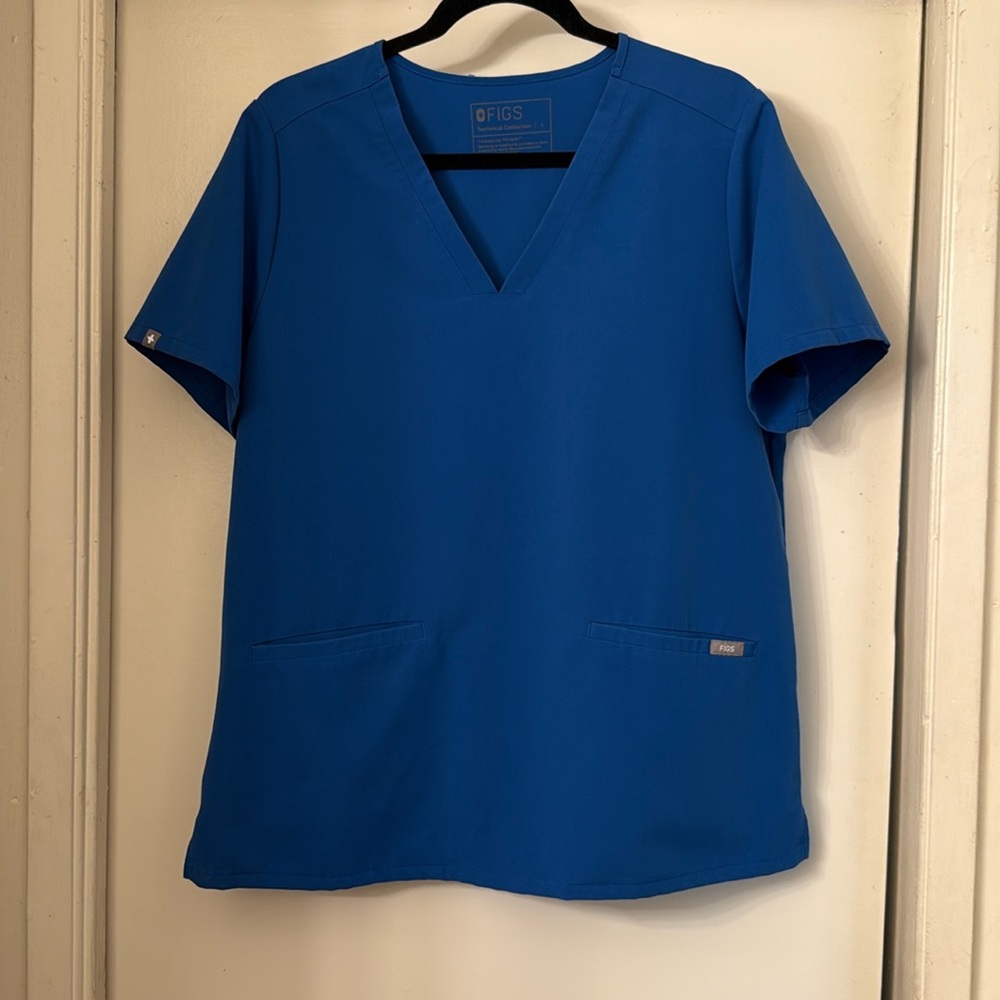 Figs Royal Blue V-Neck Casma 3 pocket Scrub Top